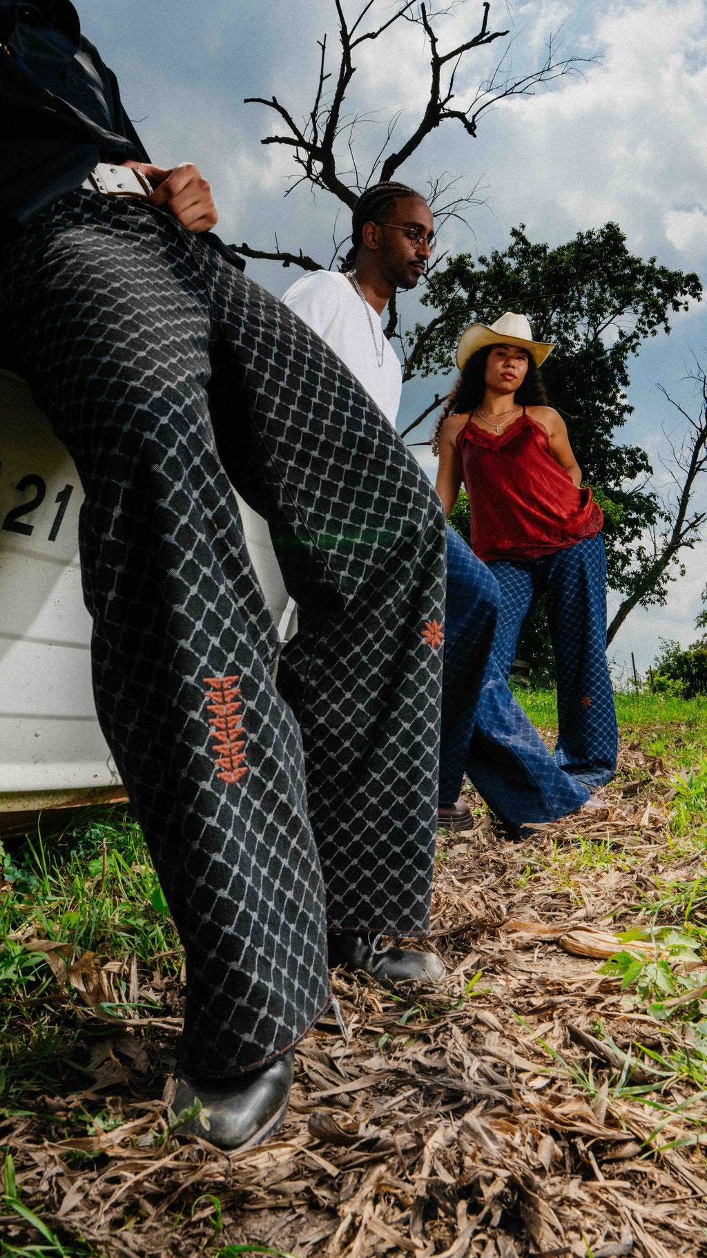 Kuffiyah Pinstripe Jeans - Western Black