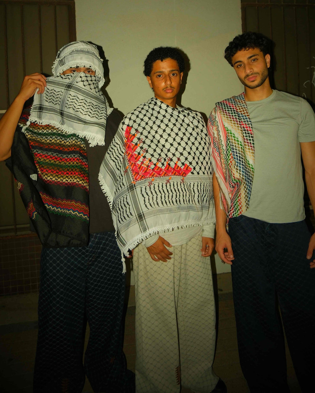 Keffieh de Naplouse brodé à la main - Tatreez blanc