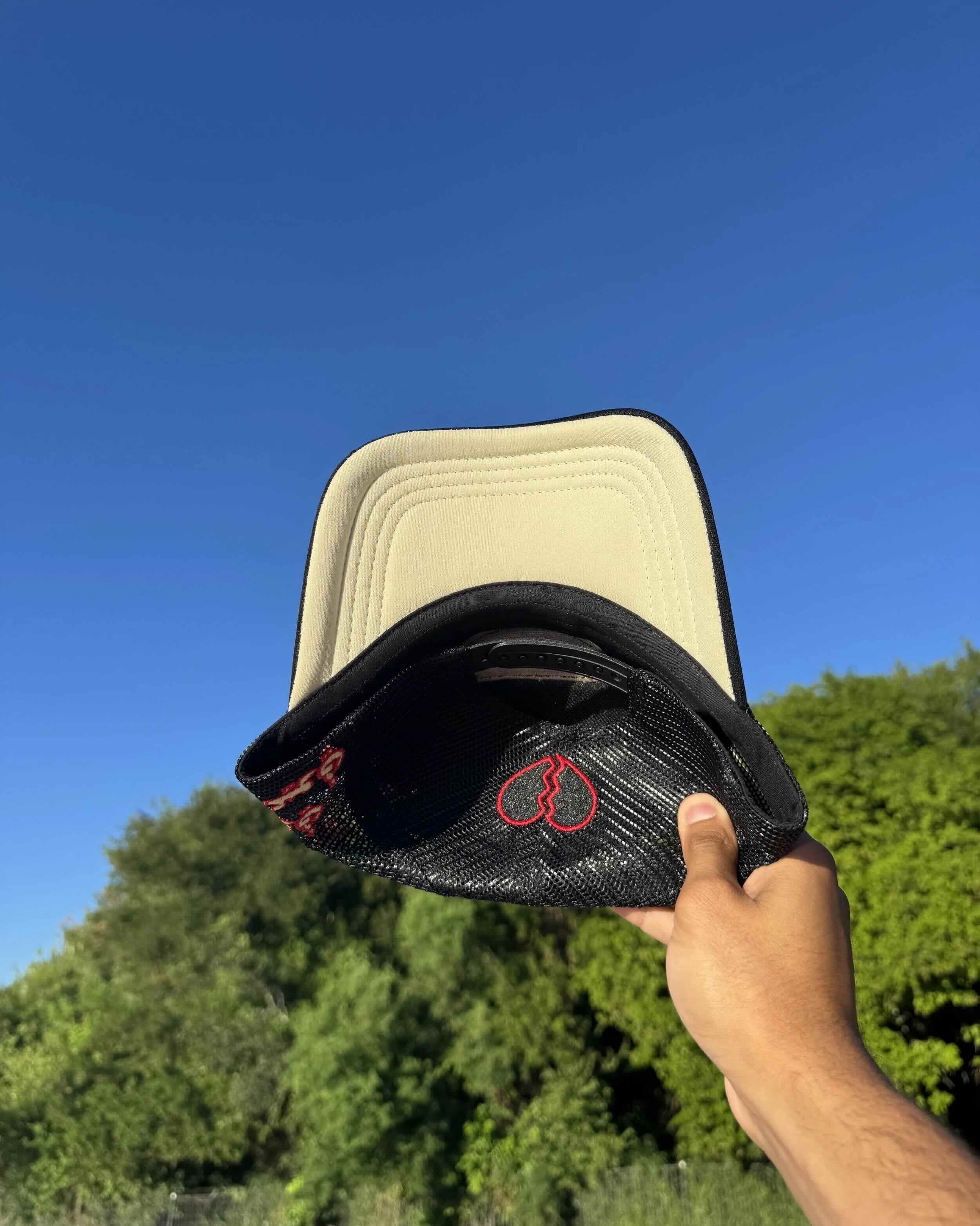 LOVE Ayouni Cap - Black/Red